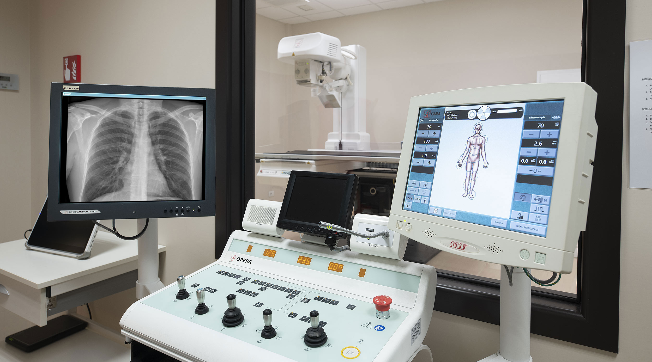 Istituto di Radiologia e Terapia Fisica Dr. Cicìo - Esami Radiografici