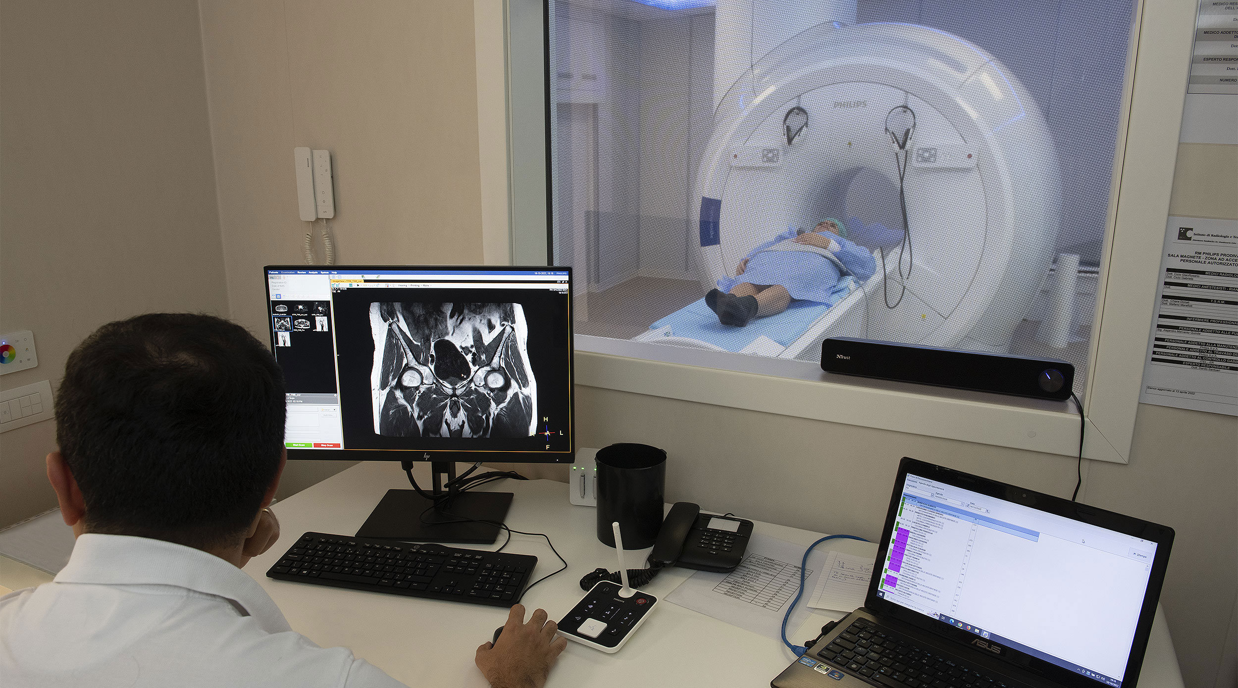 Istituto di Radiologia e Terapia Fisica Dr. Cicìo - Risonanza Magnetica